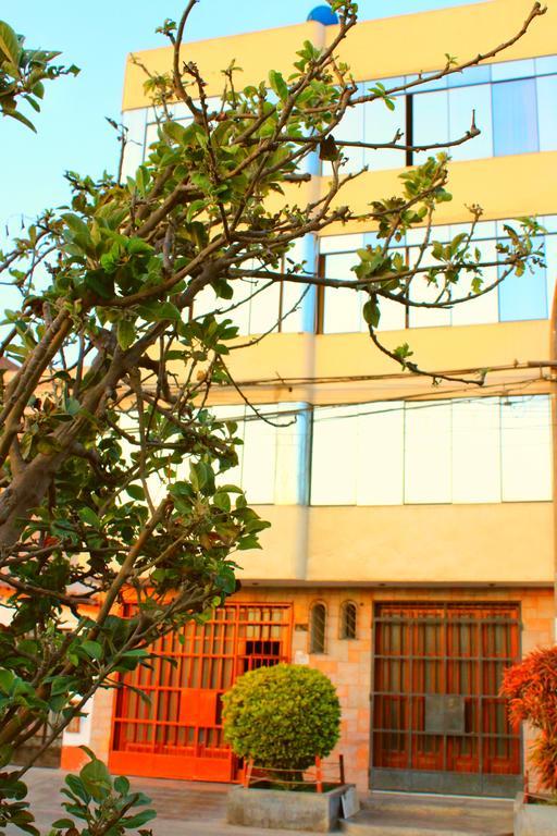 Taytaypa Rooms & Apartments Lima Airport Номер фото
