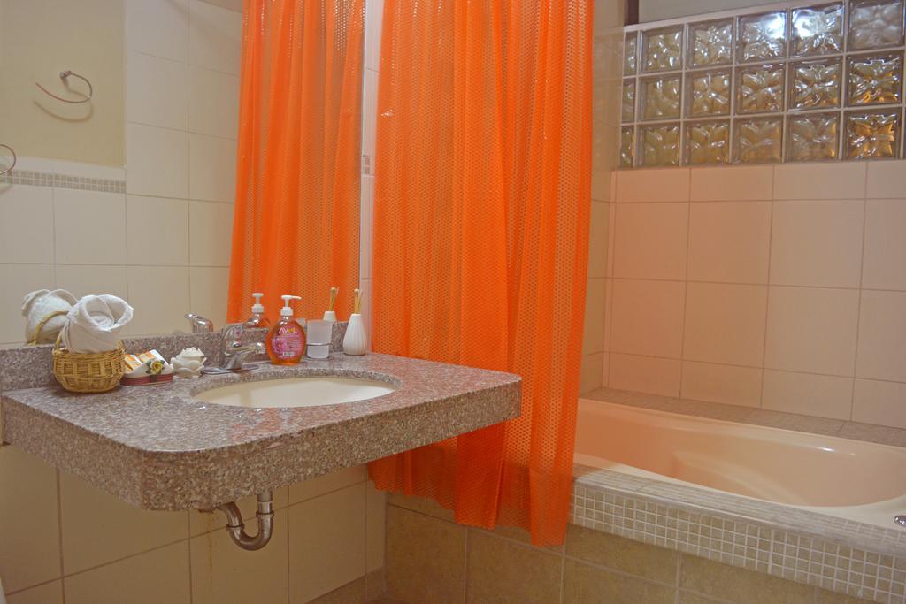 Taytaypa Rooms & Apartments Lima Airport Экстерьер фото